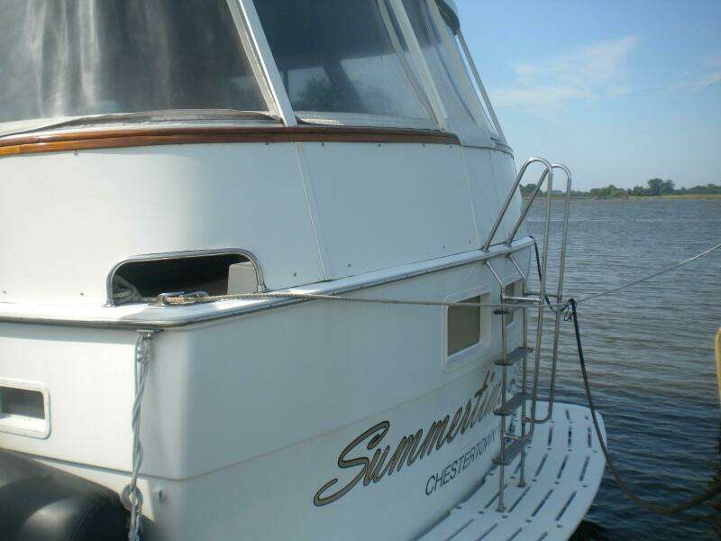 Summertime Lady 70ft Hatteras Yacht For Sale
