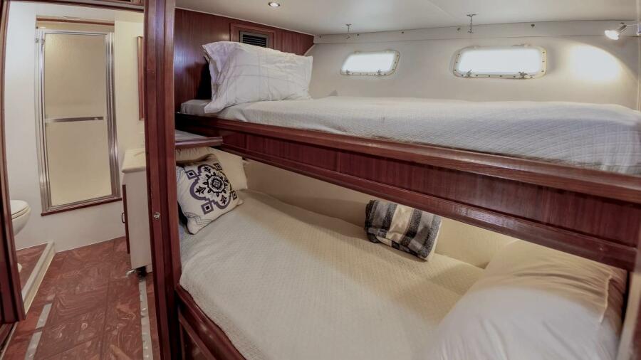 70' 1980 Hatteras Motoryacht