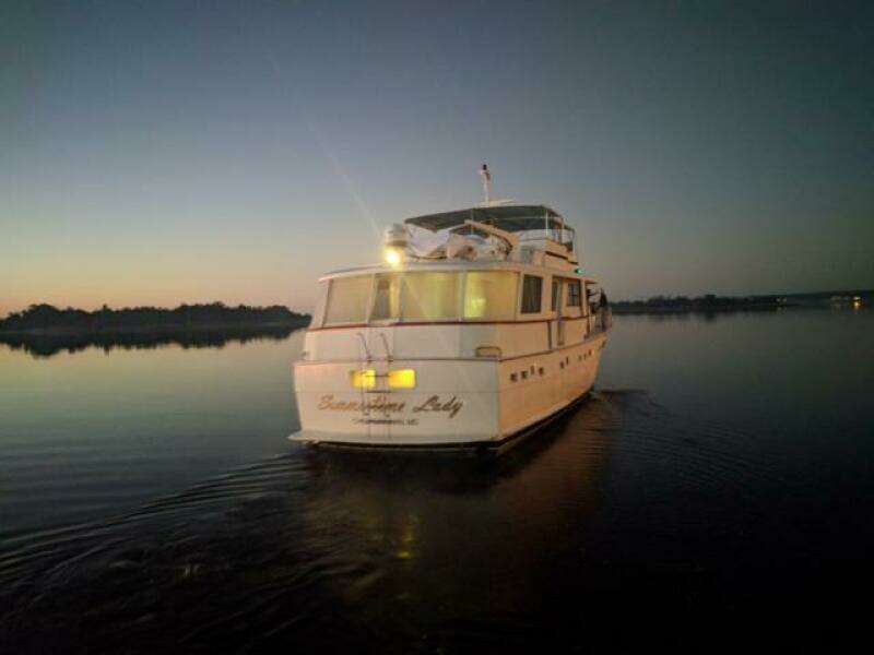 Summertime Lady 70ft Hatteras Yacht For Sale