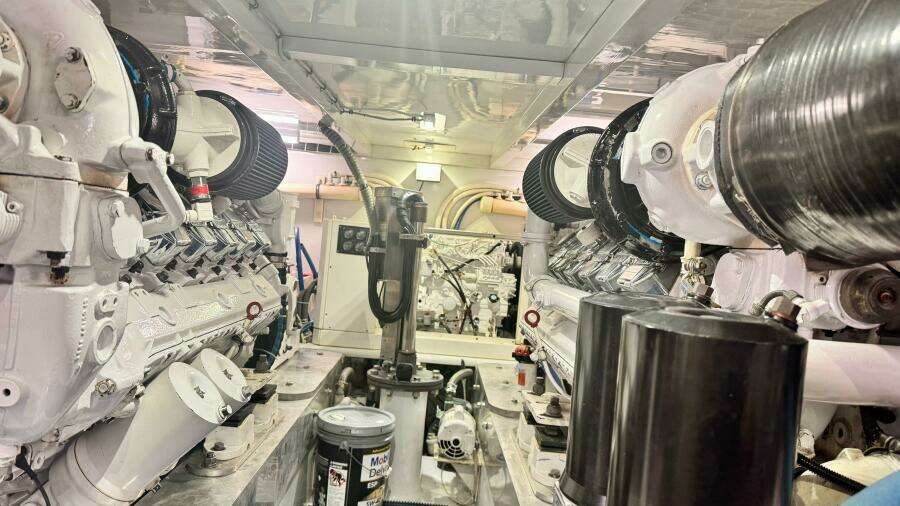 61ft Blackwell Yacht For Sale