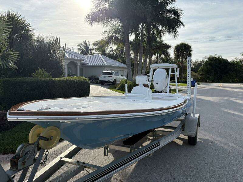 16ft Chaos Yacht For Sale