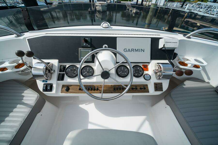 Sea Bandit 39ft Mainship Yacht For Sale