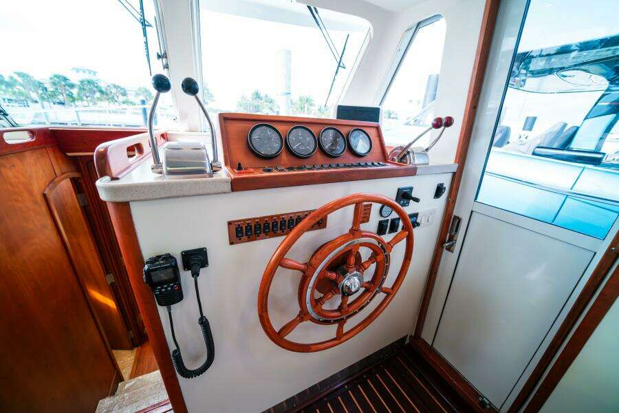 Sea Bandit 39ft Mainship Yacht For Sale