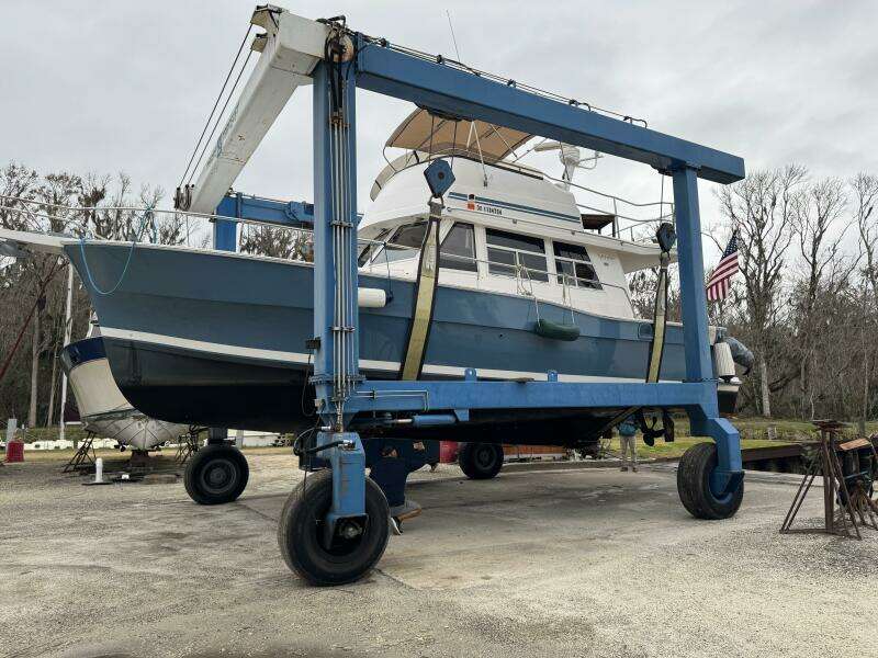 Sea Bandit 39ft Mainship Yacht For Sale