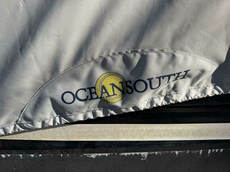 28ft Regal Yacht For Sale