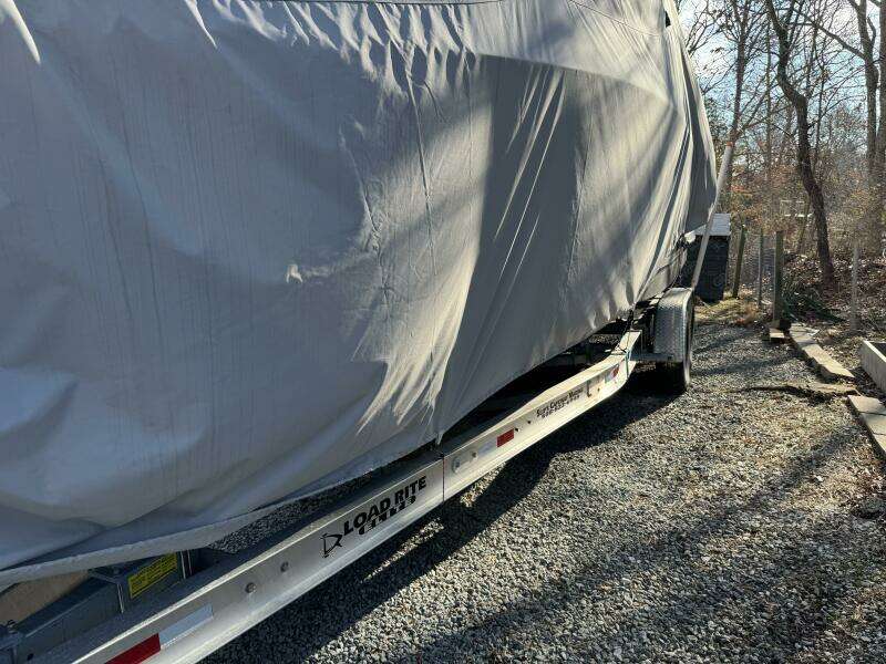 28ft Regal Yacht For Sale