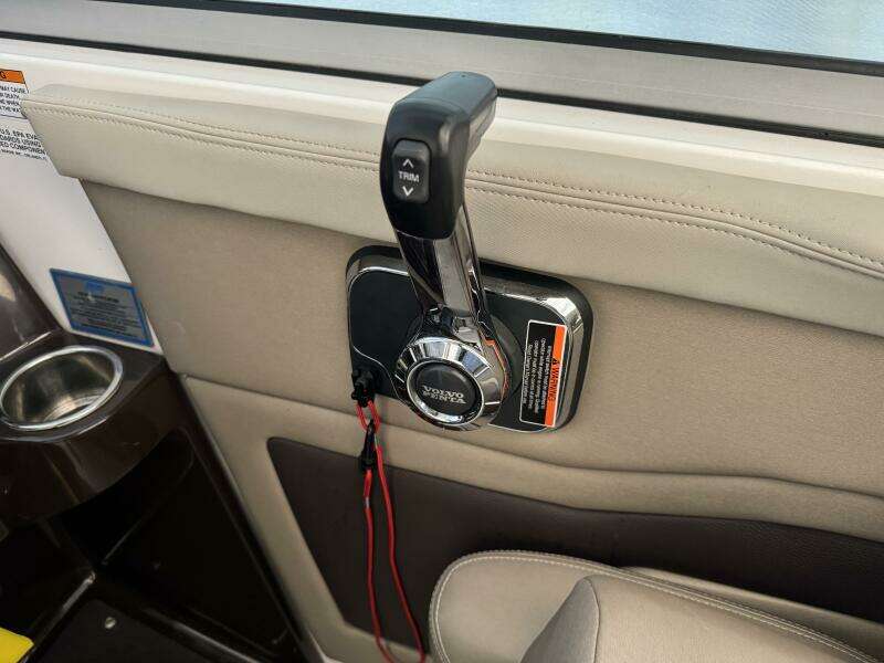 28ft Regal Yacht For Sale