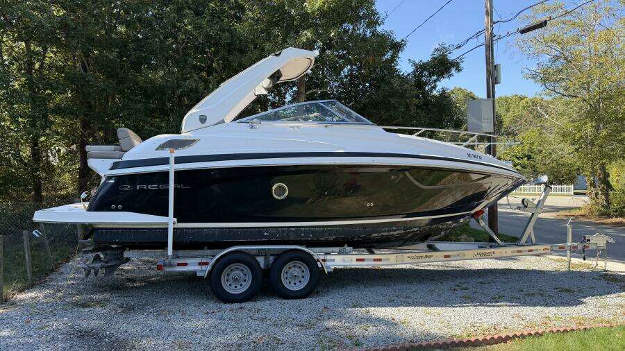 28ft Regal Yacht For Sale