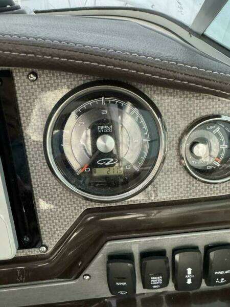 28ft Regal Yacht For Sale