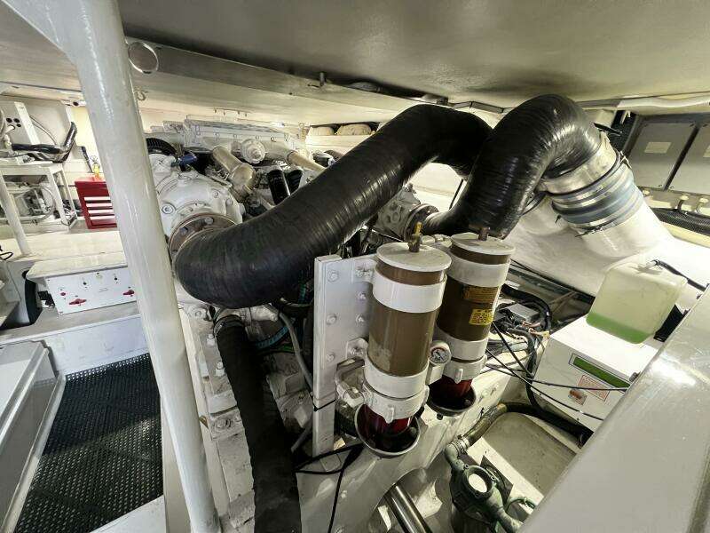 Viking 55 DOUBLE NICKEL - Engine Room