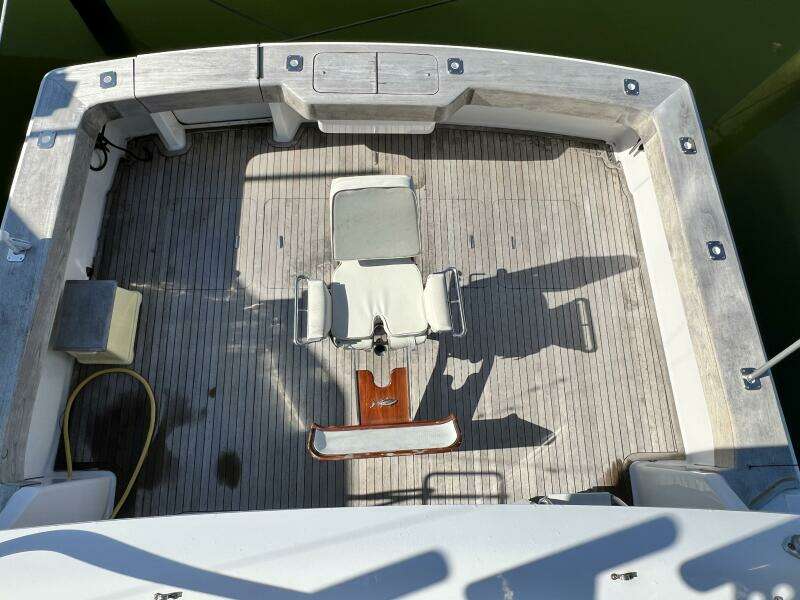 Viking 55 DOUBLE NICKEL - Cockpit