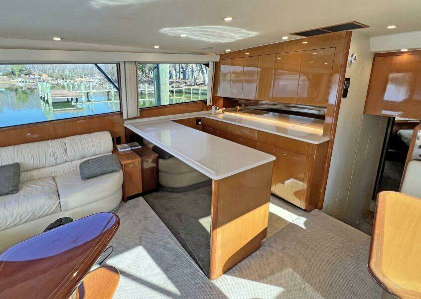 Viking 55 DOUBLE NICKEL - Salon/Galley