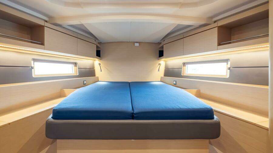 Siman H 47ft Beneteau Yacht For Sale