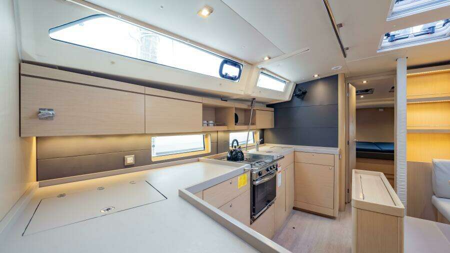 Siman H 47ft Beneteau Yacht For Sale