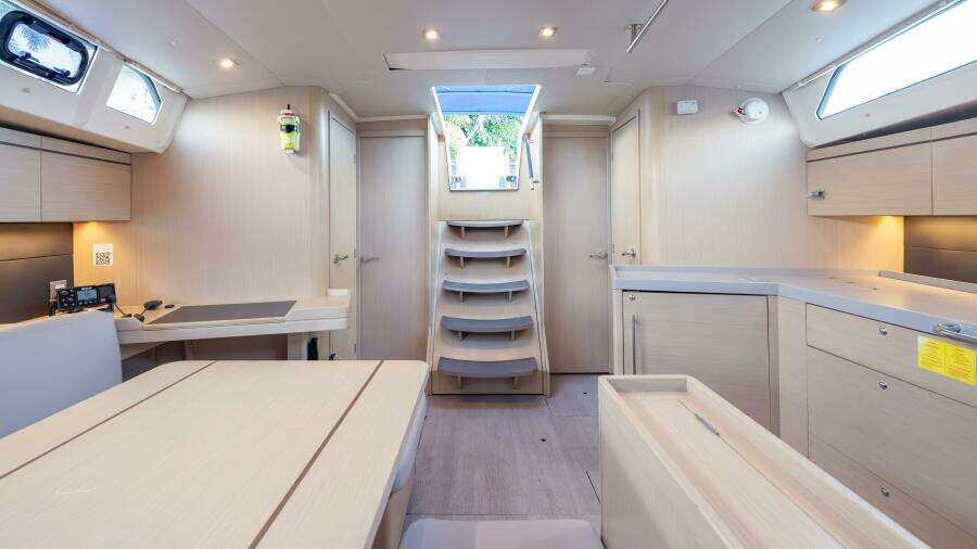 Siman H 47ft Beneteau Yacht For Sale