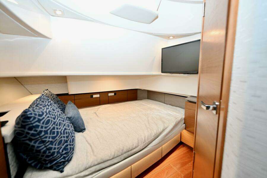 S Y  Royale  38ft Tiara Yachts Yacht For Sale