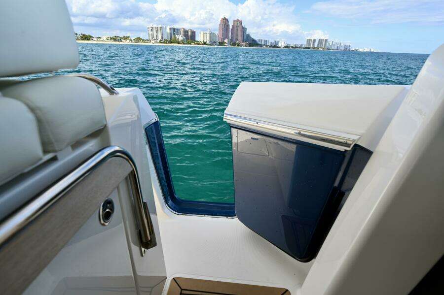 S Y  Royale  38ft Tiara Yachts Yacht For Sale