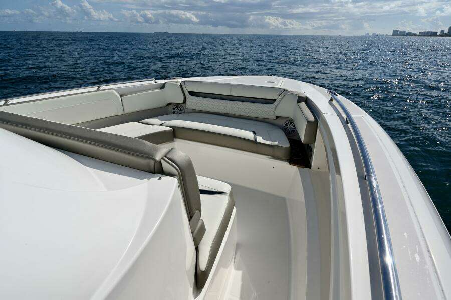 S Y  Royale  38ft Tiara Yachts Yacht For Sale