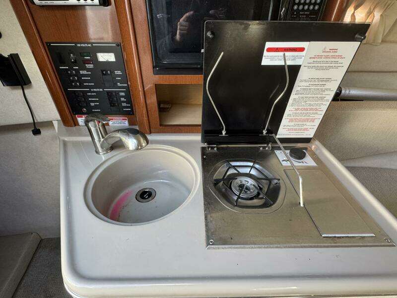 24ft Sea Ray Yacht For Sale