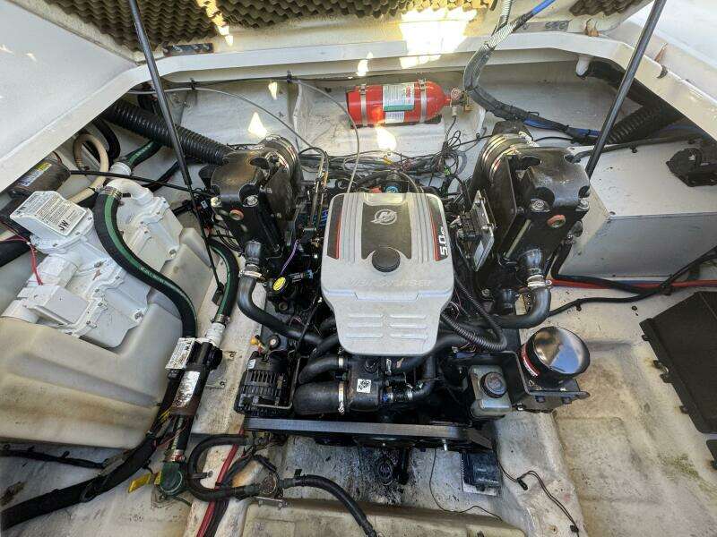 24ft Sea Ray Yacht For Sale