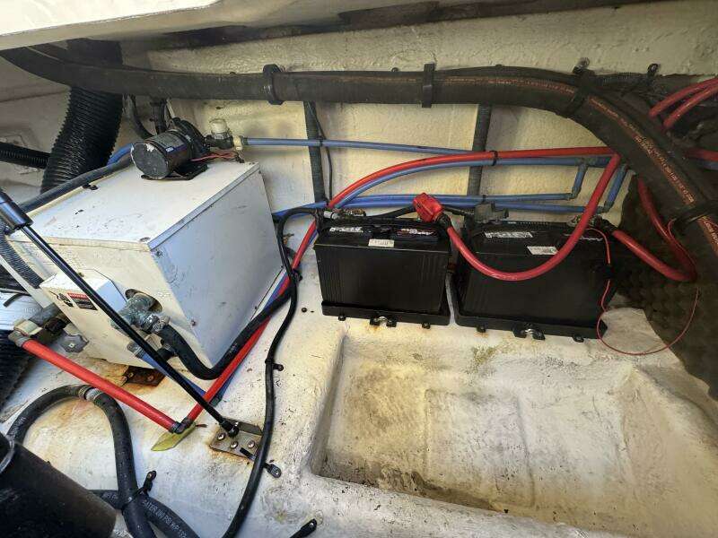 24ft Sea Ray Yacht For Sale