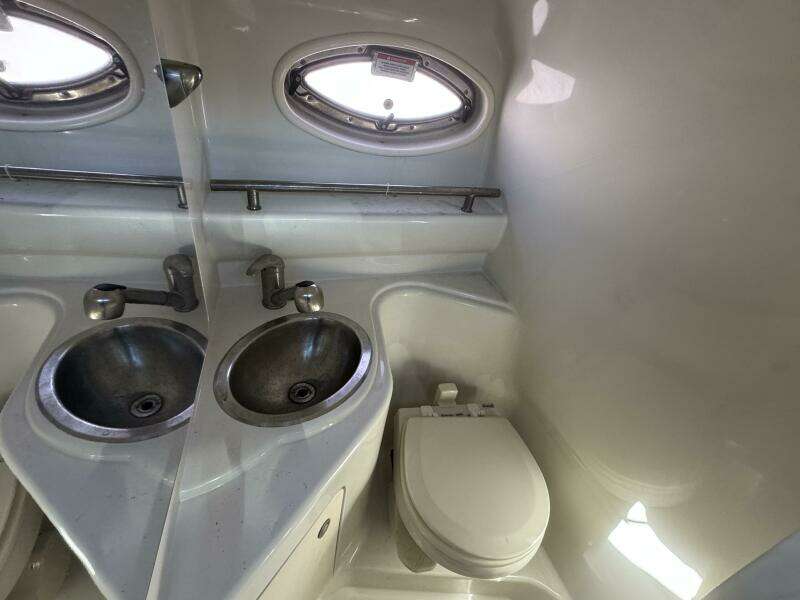 24ft Sea Ray Yacht For Sale