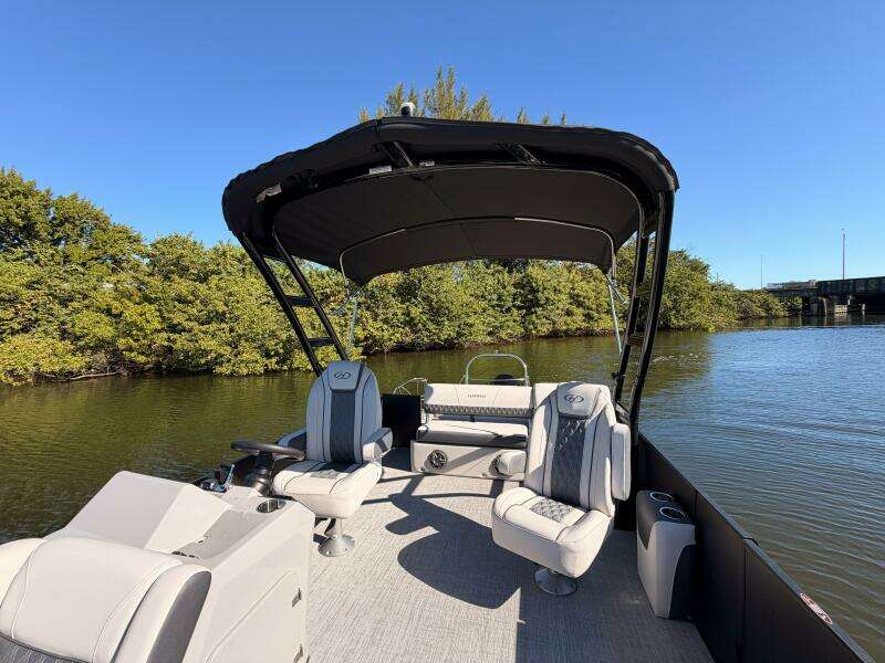 23ft Harris Yacht For Sale