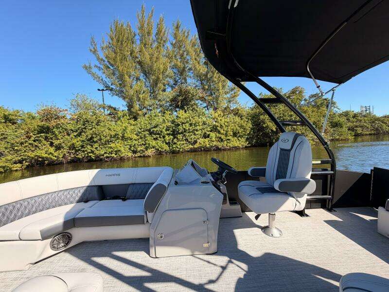 23ft Harris Yacht For Sale