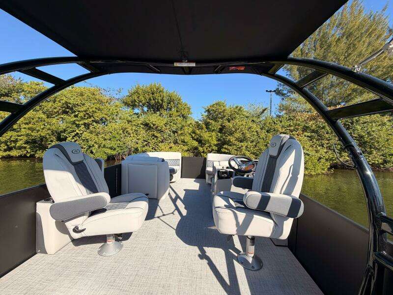 23ft Harris Yacht For Sale