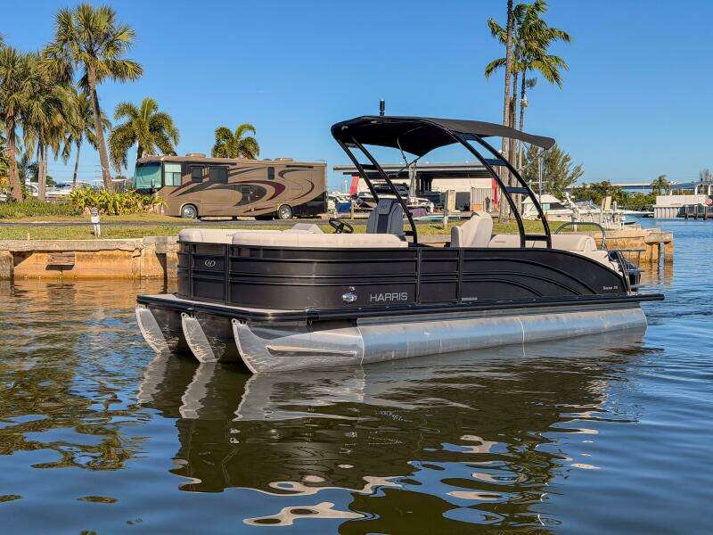 23ft Harris Yacht For Sale