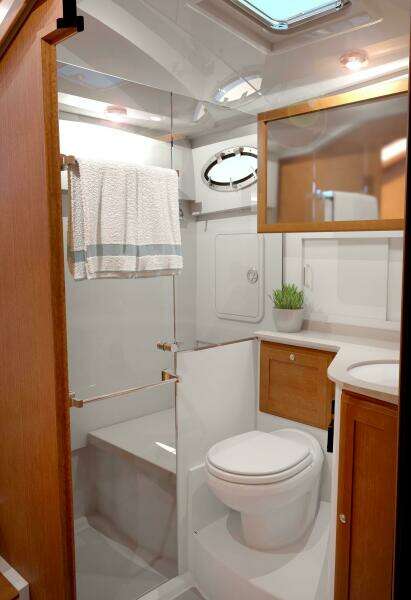 37ft Back Cove Yacht For Sale