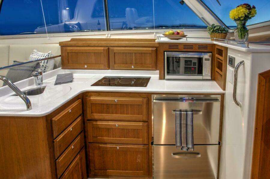37ft Back Cove Yacht For Sale