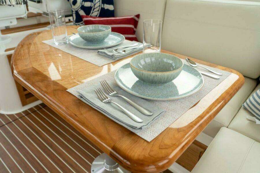 37ft Back Cove Yacht For Sale