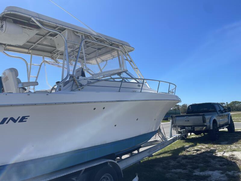 32' 2004 Pro-Line EXPRESS 30 WA