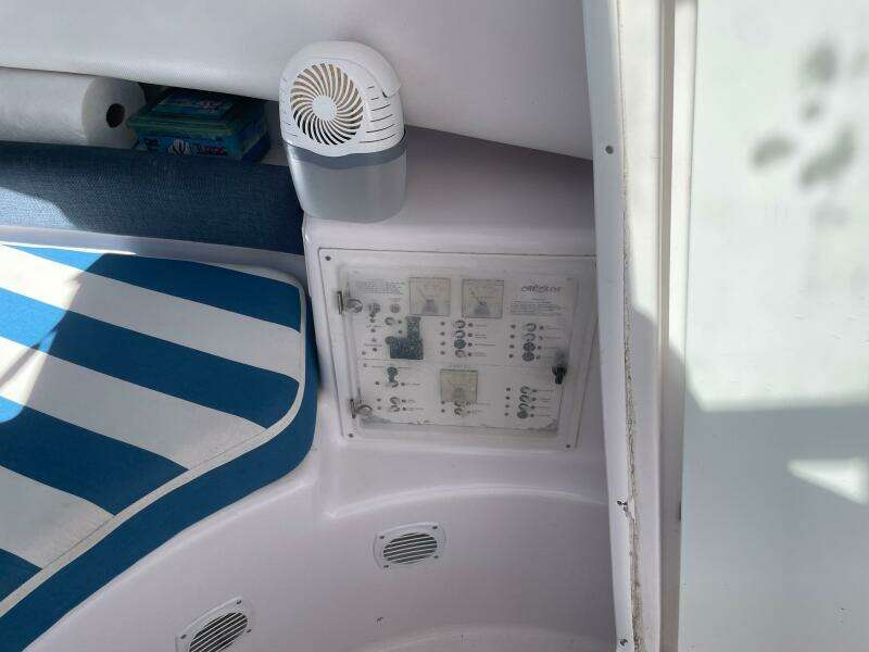 32ft Pro Line Yacht For Sale