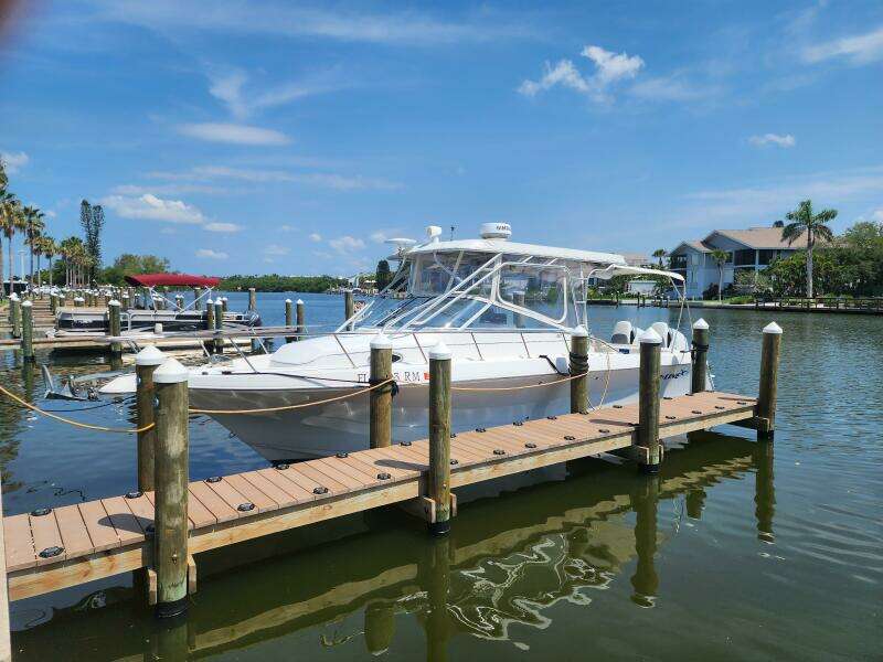 32ft Pro Line Yacht For Sale