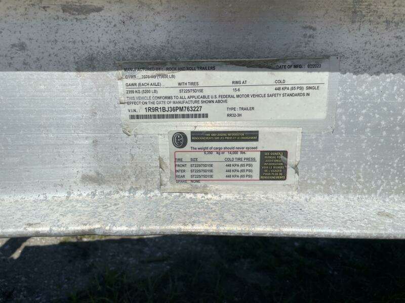 32ft Pro Line Yacht For Sale