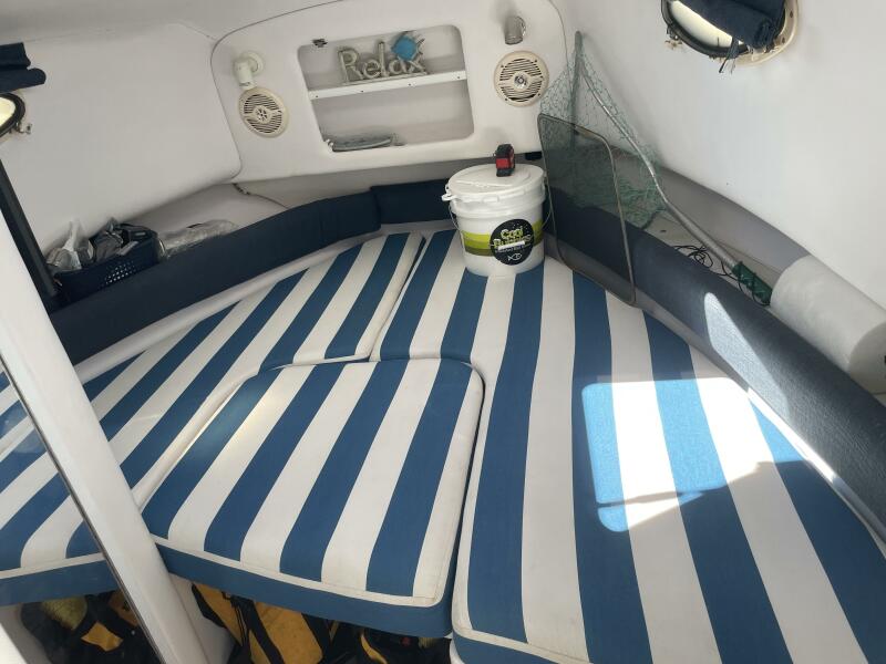 32' 2004 Pro-Line EXPRESS 30 WA