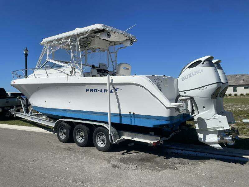 32ft Pro Line Yacht For Sale
