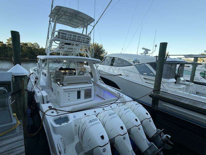 42ft Boston Whaler Yacht For Sale