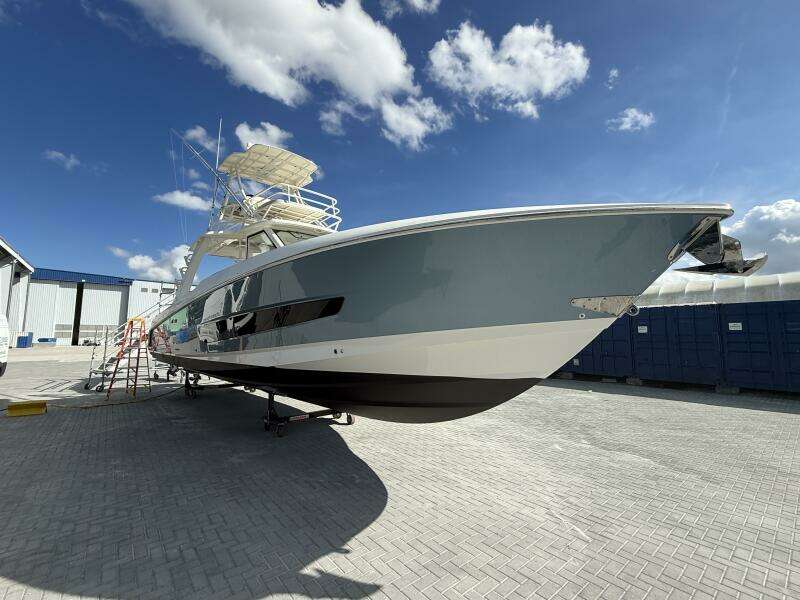 42ft Boston Whaler Yacht For Sale