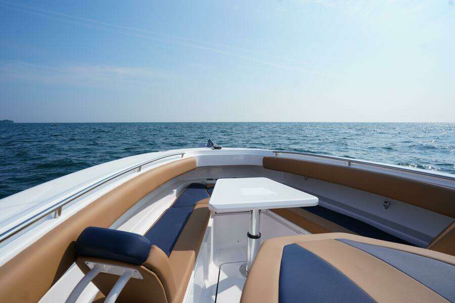 42ft HCB Yacht For Sale