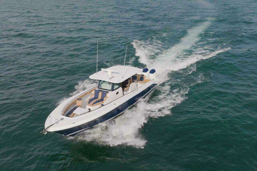 42ft HCB Yacht For Sale