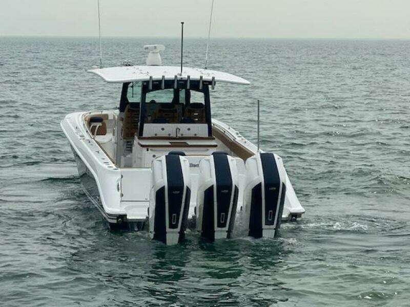 42ft HCB Yacht For Sale