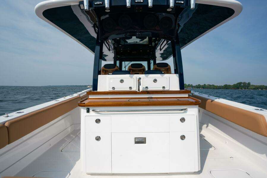 42ft HCB Yacht For Sale