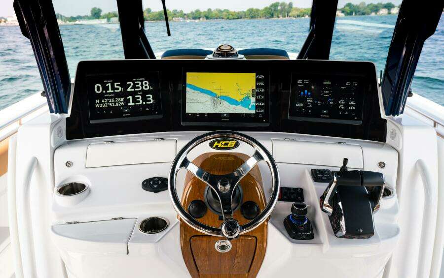 42ft HCB Yacht For Sale