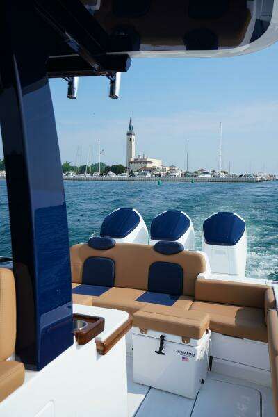 42ft HCB Yacht For Sale