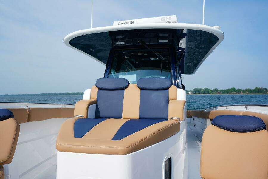 42ft HCB Yacht For Sale