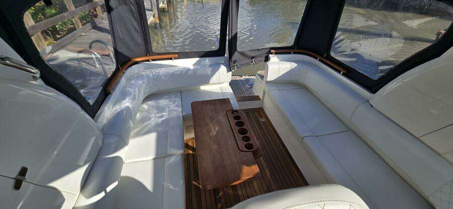 31ft Marex Yacht For Sale