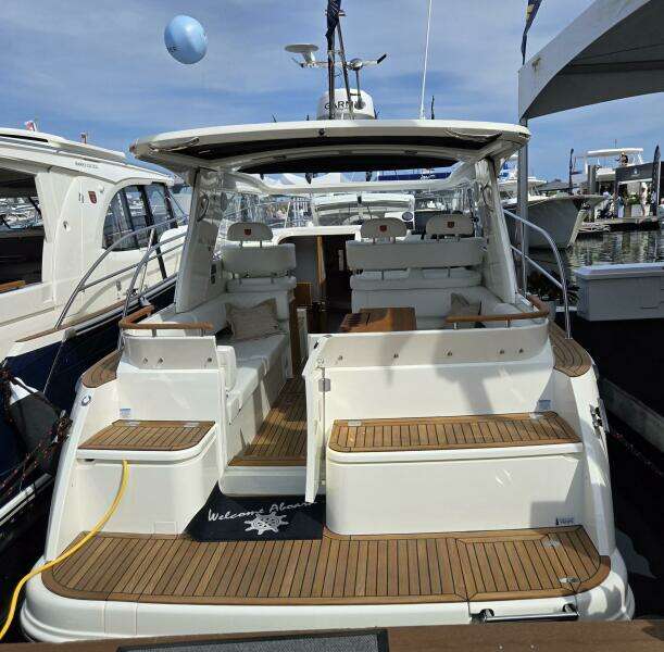 31ft Marex Yacht For Sale